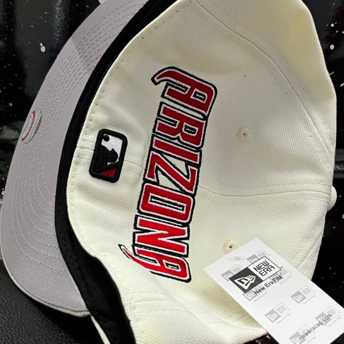 Gorra New Era G5 Cerrada (Colecciones Exclusivas) 9 - Imagen 3